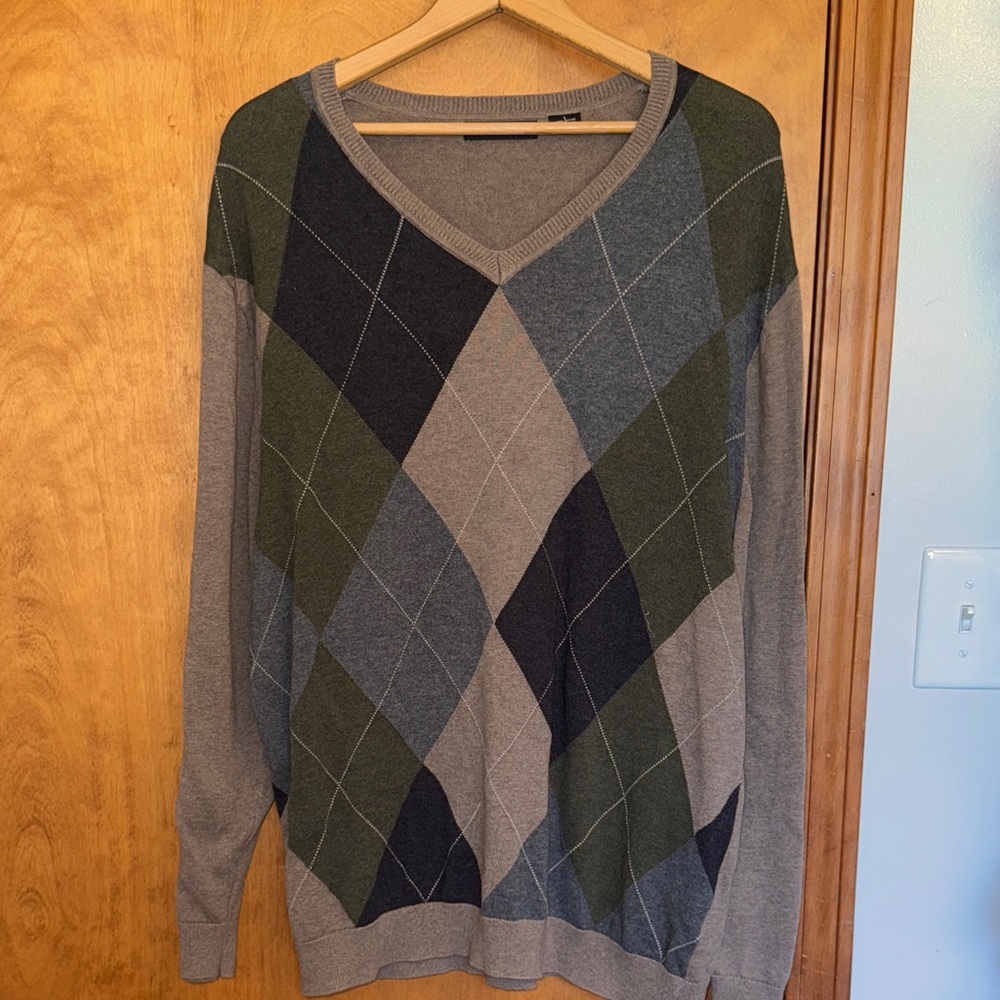 Claiborne Men's V-Neck Argyle Sweater - Brown and Green